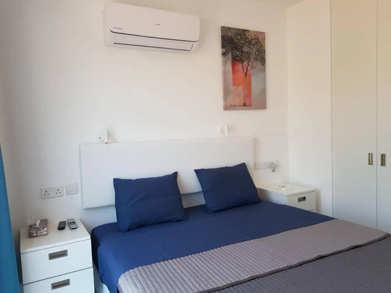 Yialos Holiday Apartments Periwolia