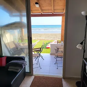  Dom wakacyjny Mattis Seafront Beachhouse