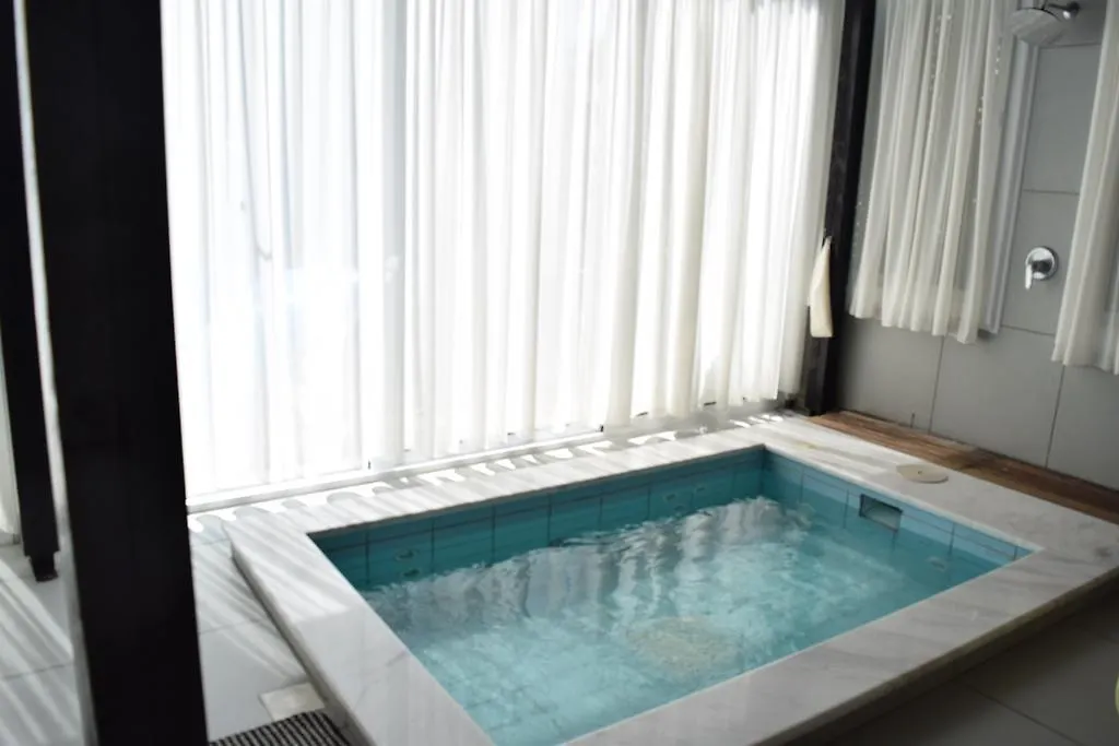 Yialos Holiday Apartments ペルボニア 0*,